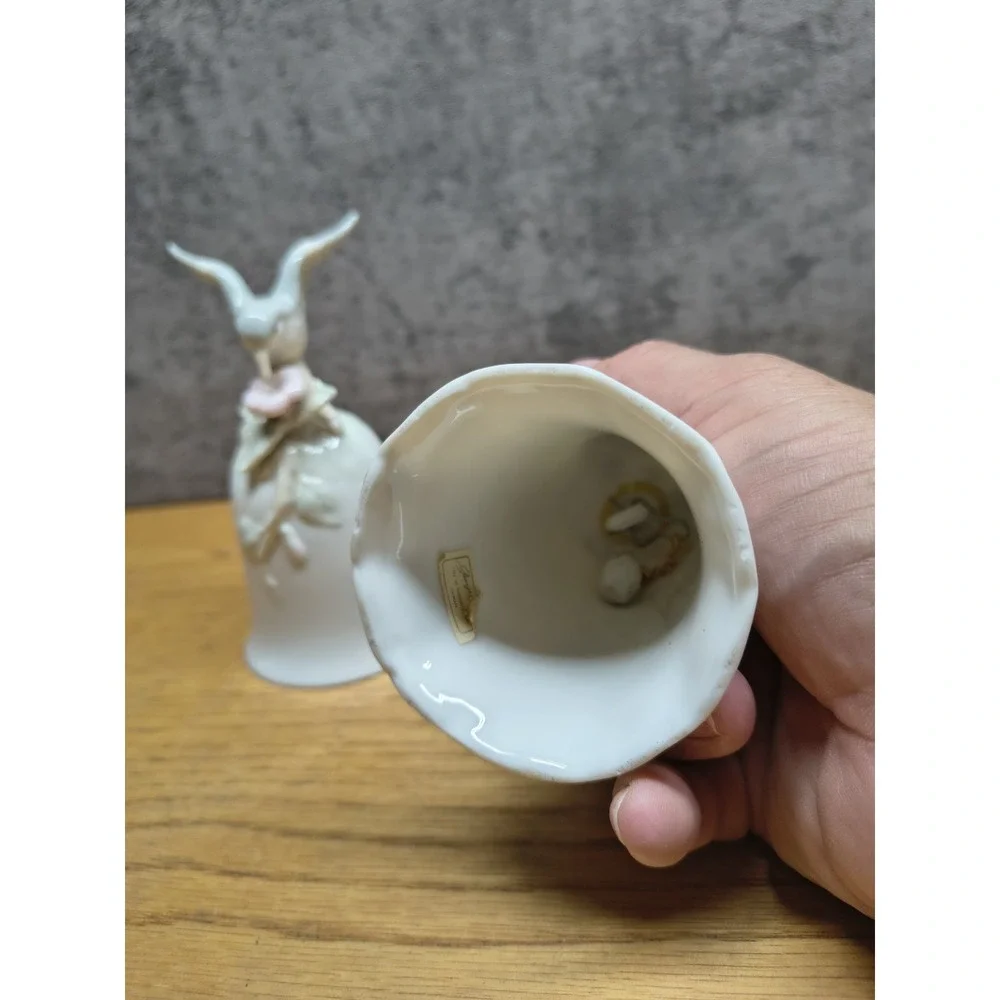 Lot Of‎ 2 George VTG Bird Bell